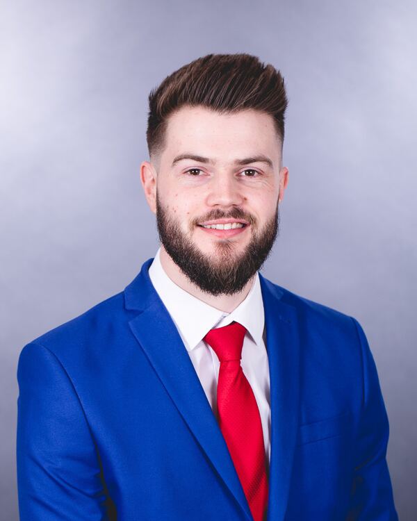 Corporate headshot by Evagoras Mandrides, Enfield