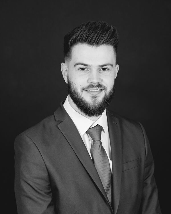 Corporate headshot by Evagoras Mandrides, Enfield