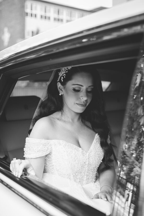 Wedding photograph by Evagoras Mandrides, wedding photographer in North London
