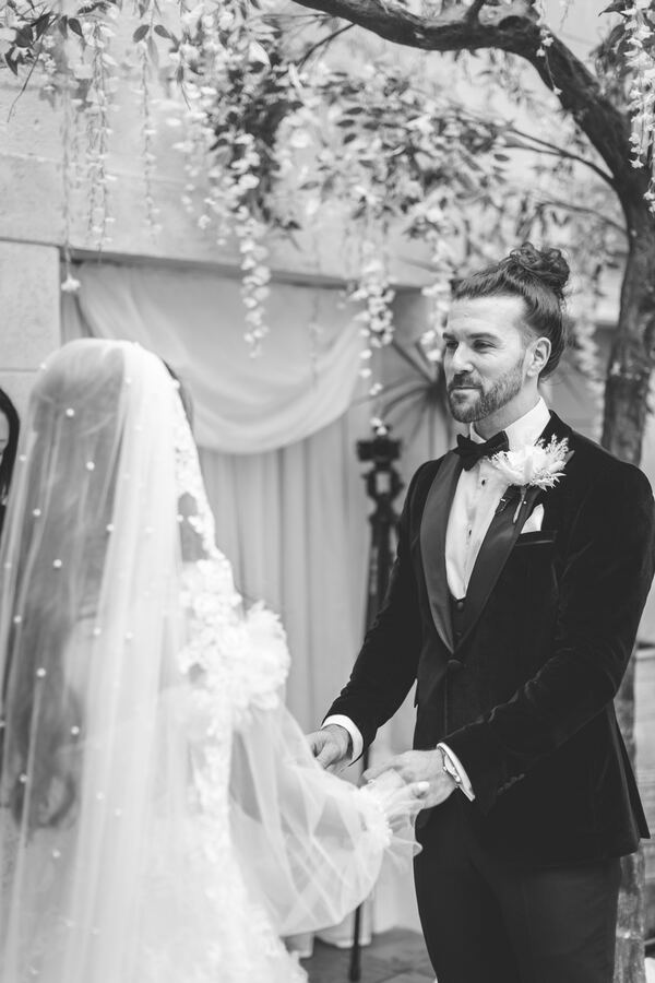 Wedding photograph by Evagoras Mandrides, wedding photographer in North London